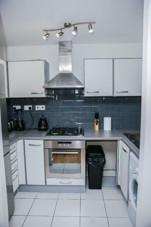 Riverside 2 Bed Apartment London Exteriör bild