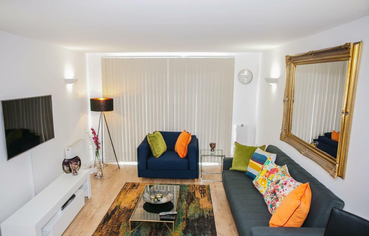 Riverside 2 Bed Apartment London Exteriör bild