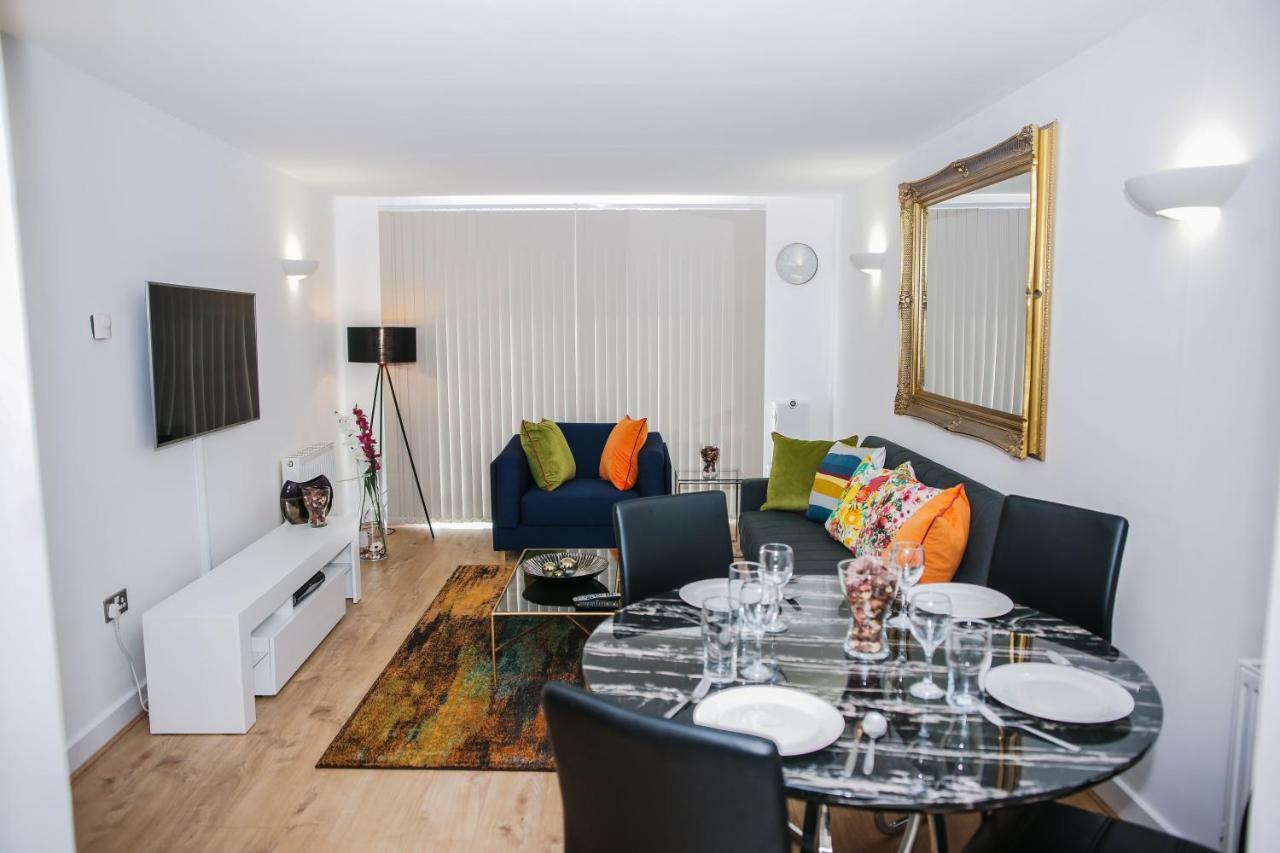 Riverside 2 Bed Apartment London Exteriör bild