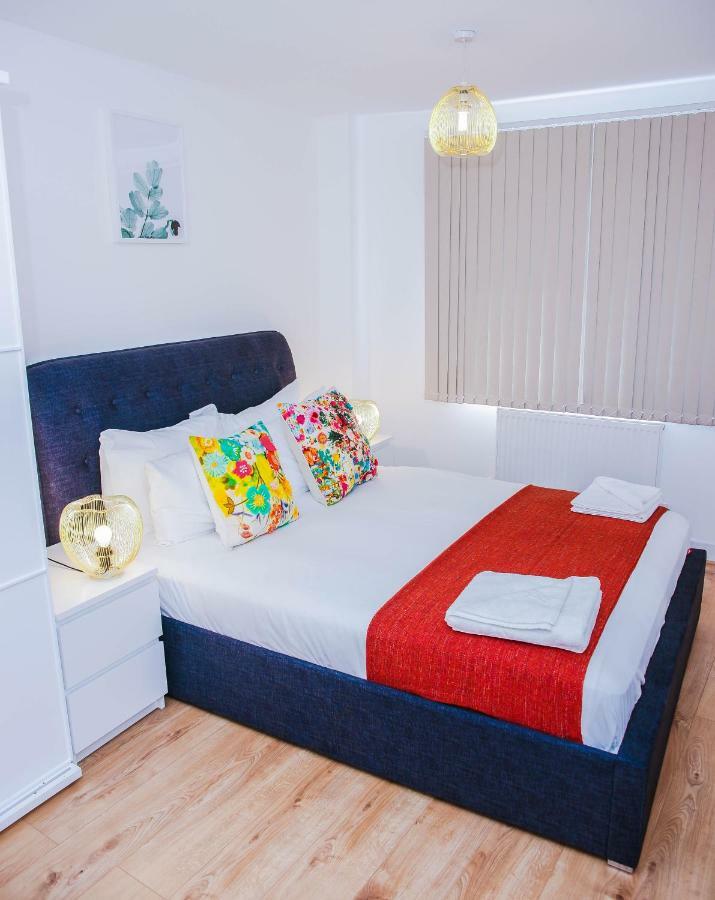 Riverside 2 Bed Apartment London Exteriör bild